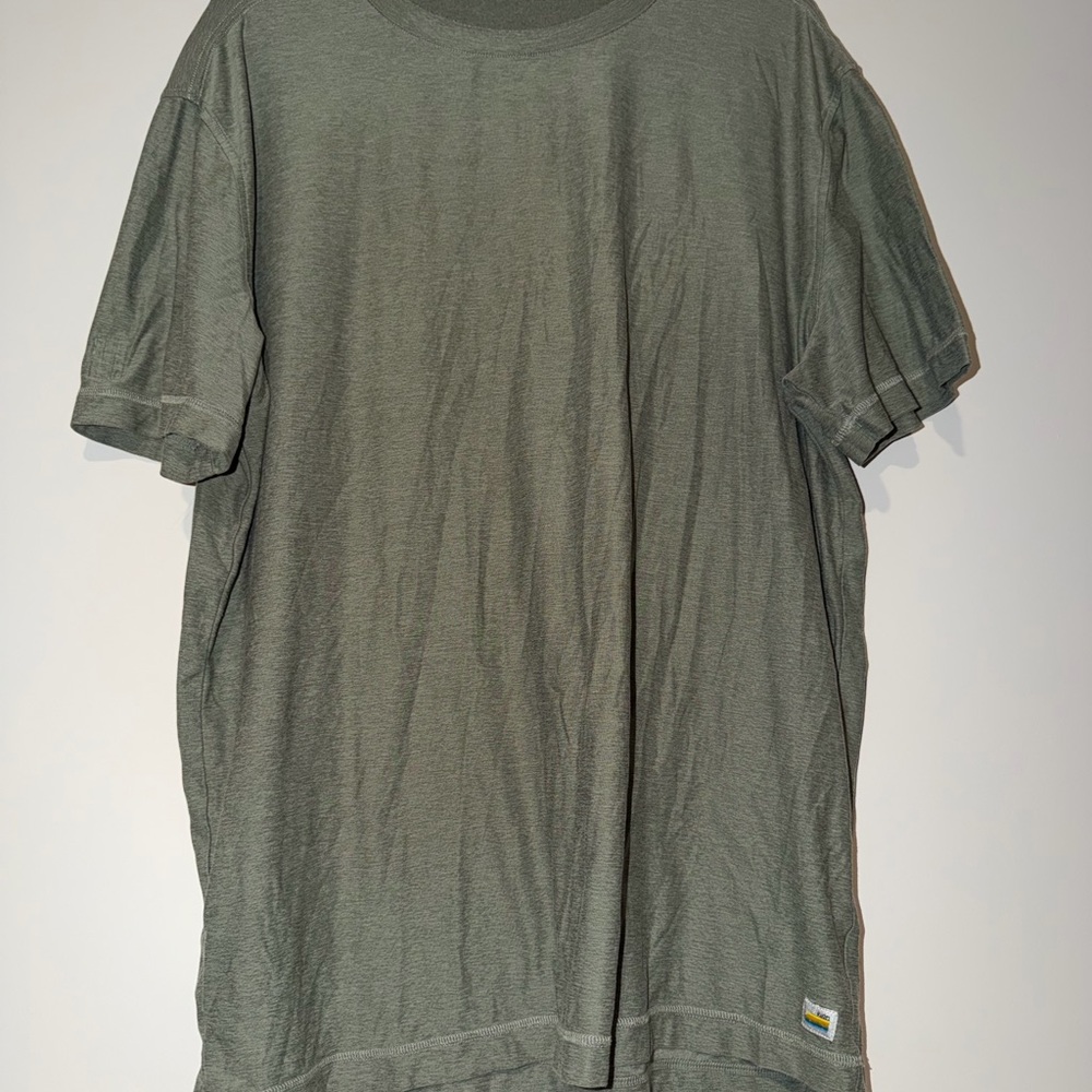 Vuori Men's Green T-Shirt size:XL